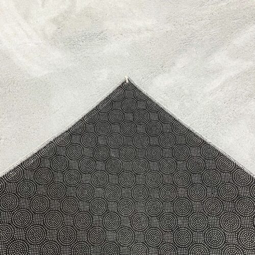 Tapis -  Fourrure (Gris clair) – Image 5