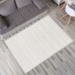 Tapis blanc moelleux