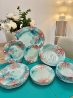 Service de table en mélamine corail (26 pièces)