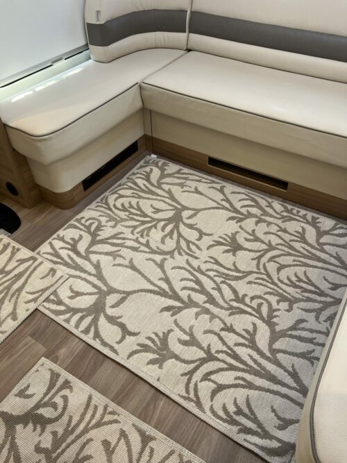 img_0175 Lot de 6 tapis - Vogue (Blanc et Taupe) – Image 2