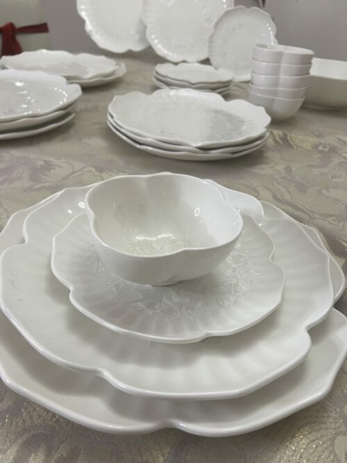 Service de table en Porcelaine - Florale (25 pièces) – Image 2