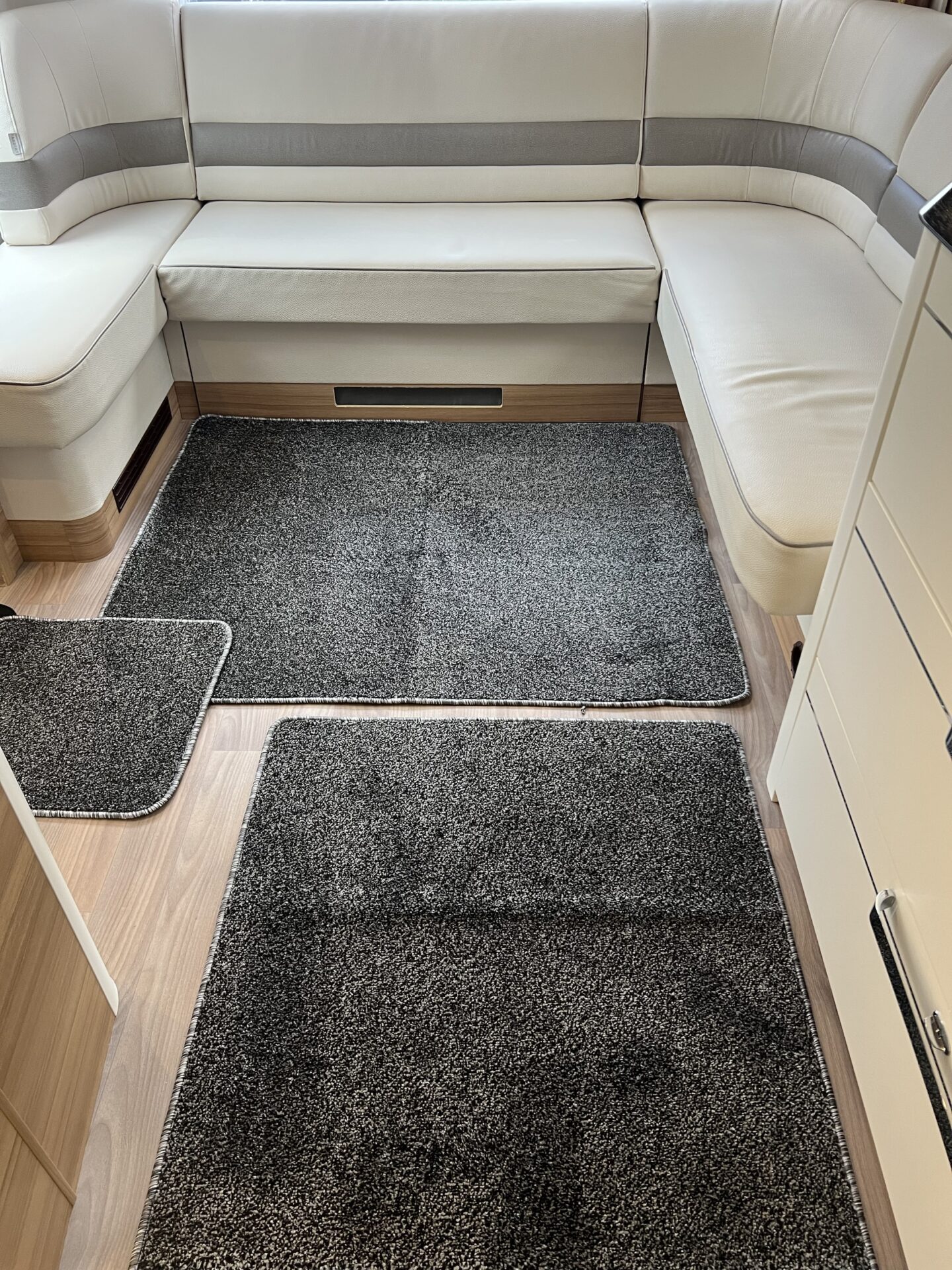 Tapis Pour Caravane/camping-car - Lot De 6 Moquettes Gris Foncé - Antidérapant, Doux, Lavable - Pour Intérieur Maison/appartement Aussi