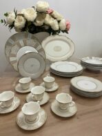 Service de table en Porcelaine - Opéra de Noël (31 pièces) – Image 5