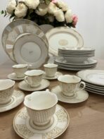 Service de table en Porcelaine - Opéra de Noël (31 pièces) – Image 4