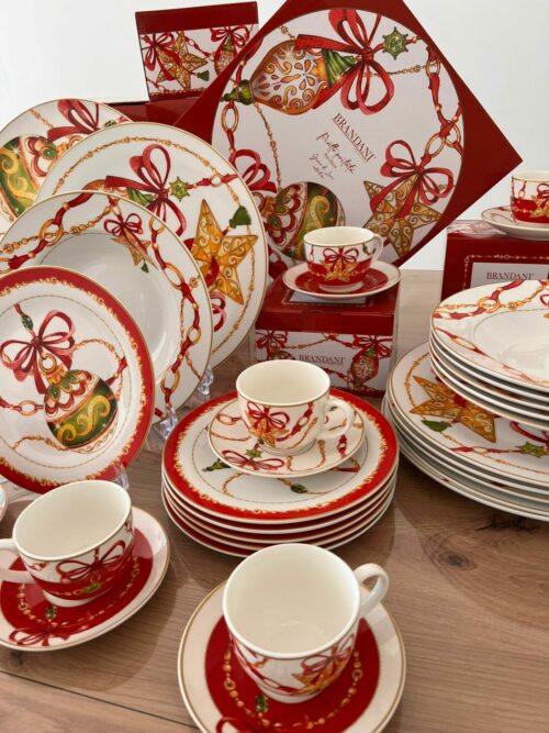 Service de table en Porcelaine - Ornement Noël (31 pièces) – Image 1
