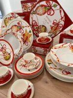 Service de table en Porcelaine - Ornement Noël (31 pièces) – Image 4