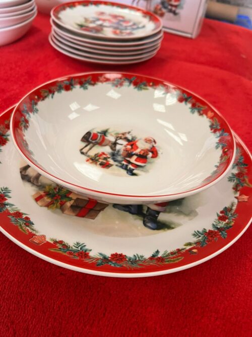 WhatsApp Image 2025-10-28 at 11.17.02 (3) Service de table en Porcelaine - Merry Christmas (36 pièces) – Image 3