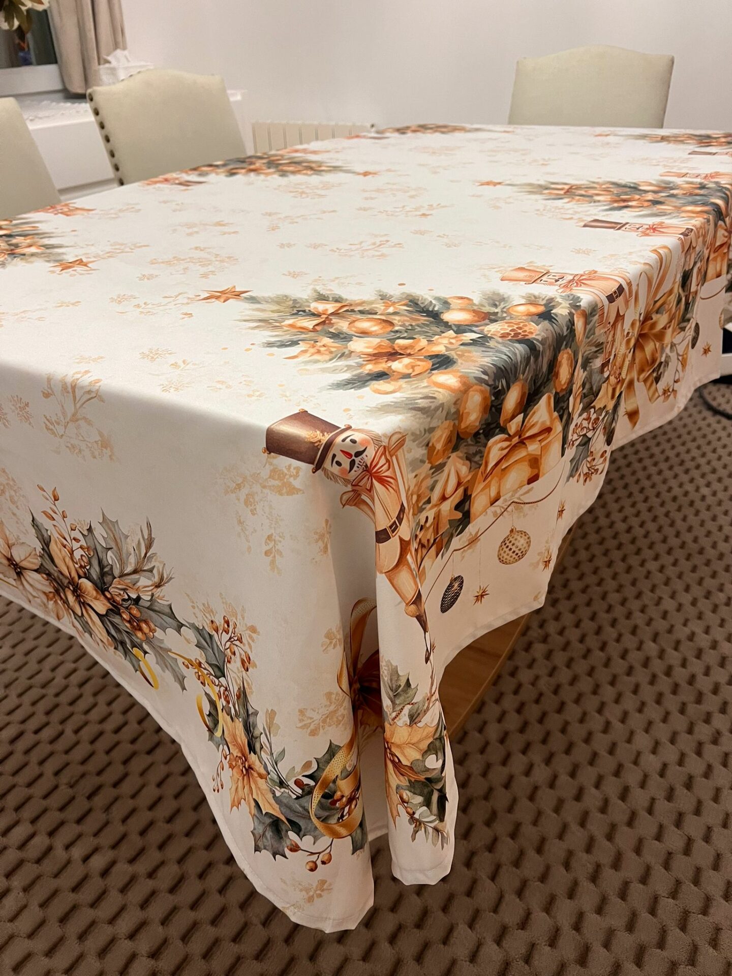 WhatsApp Image 2025-10-31 at 10.35.13 (3) Nappe - Noël doré – Image 1